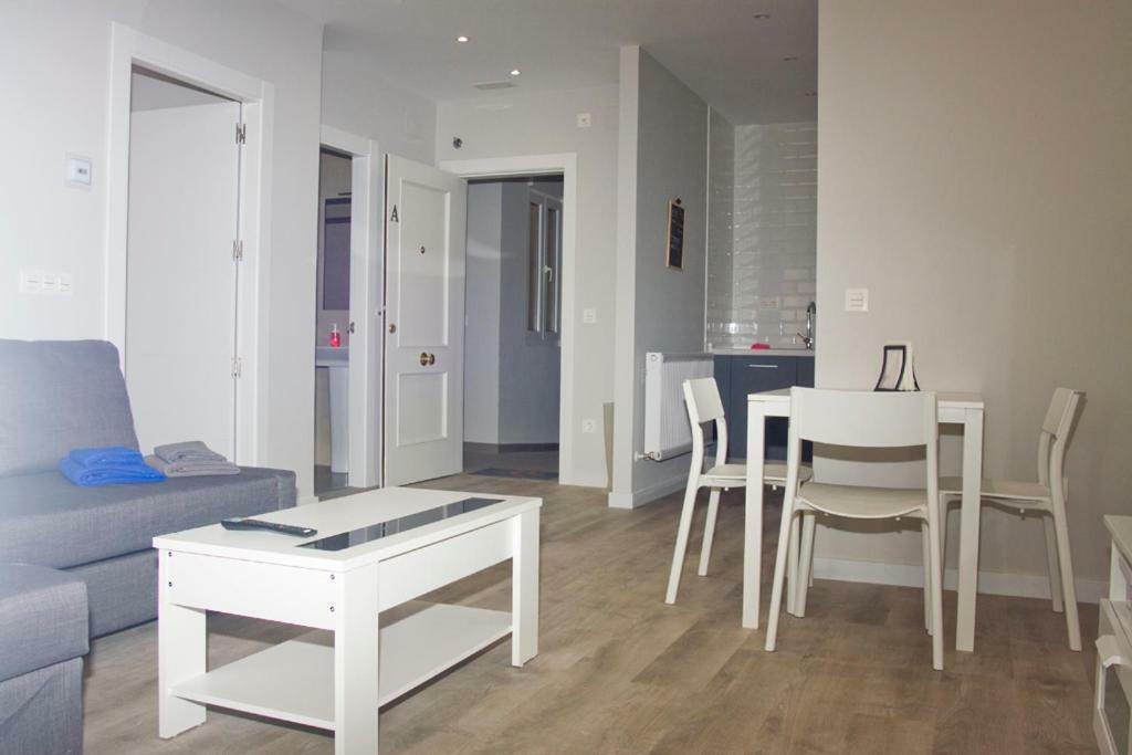 Apartamentos Gyc Viviendas Gold León Eksteriør billede
